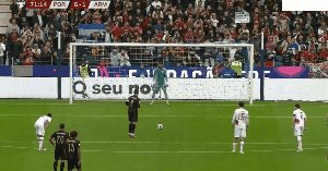 1763307362513098012.gif por arm 11.gif