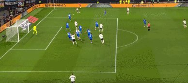 1763421039971070840.gif 德斯18.gif