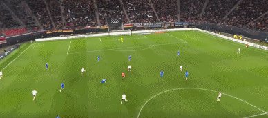 1763421064721019671.gif 德斯29.gif