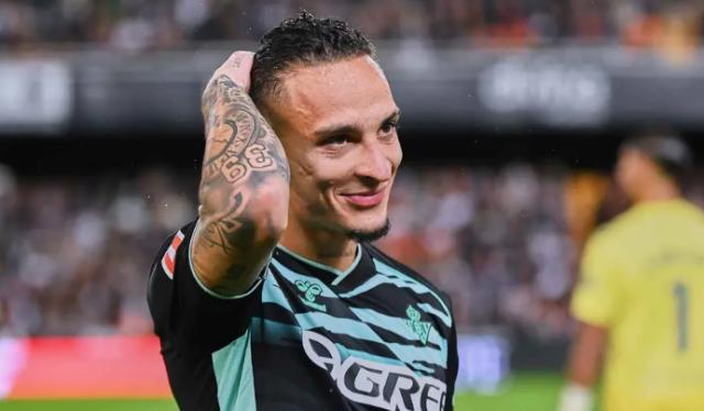 1763557103354042664.png antony.png