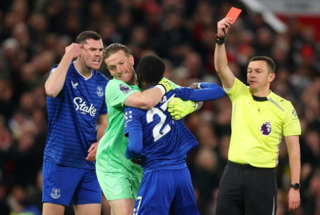 1764070192780011870.png everton.png