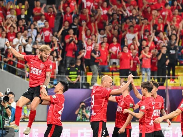 1764149370697080097.jpg (体育)(1)足球——中超:成都蓉城胜上海海港XxjpseC000434_20250830_PEPFN0A001.jpg