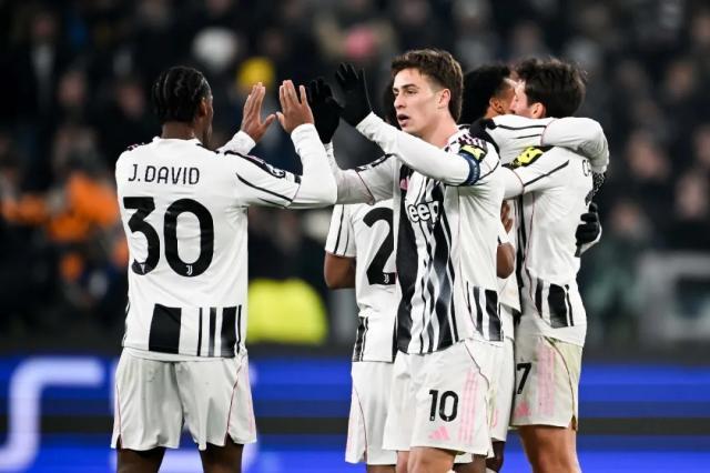 1765410474395028671.jpg 1765410104057.jpg