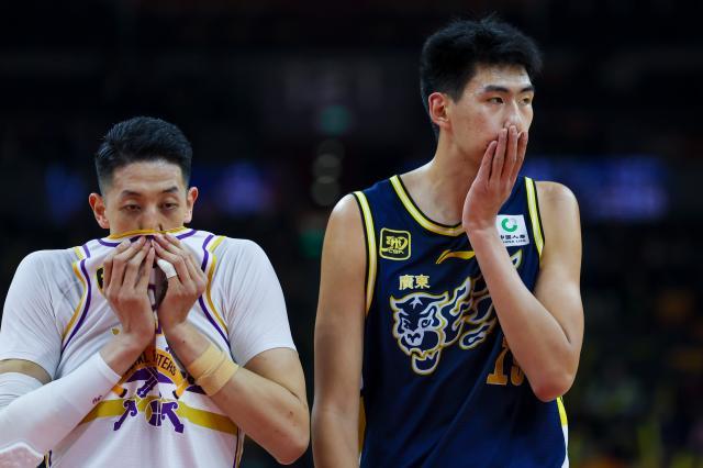 1765449354919005014.jpg #(体育)(8)篮球——CBA常规赛:广东东阳光胜北京控股XxjpseC007423_20250112_PEPFN0A001.jpg