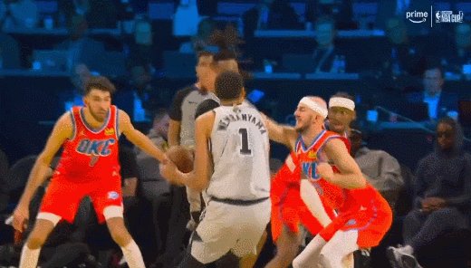 1765696897227039364.gif GIF 2025-12-14 15-13-54.gif