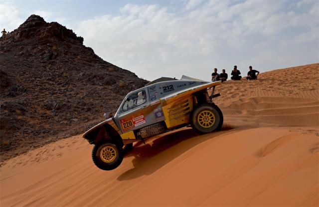 1767642692782016937.jpg M01_7386.jpg