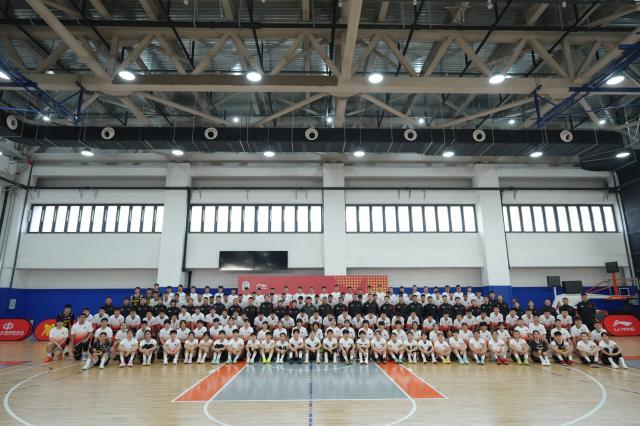 1769939975300095823.jpg 5.jpg