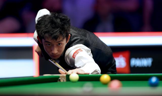 （体育）（9）斯诺克——大师赛：吴宜泽无缘决赛XxjpseC000088_20260118_PEPFN0A001.jpg