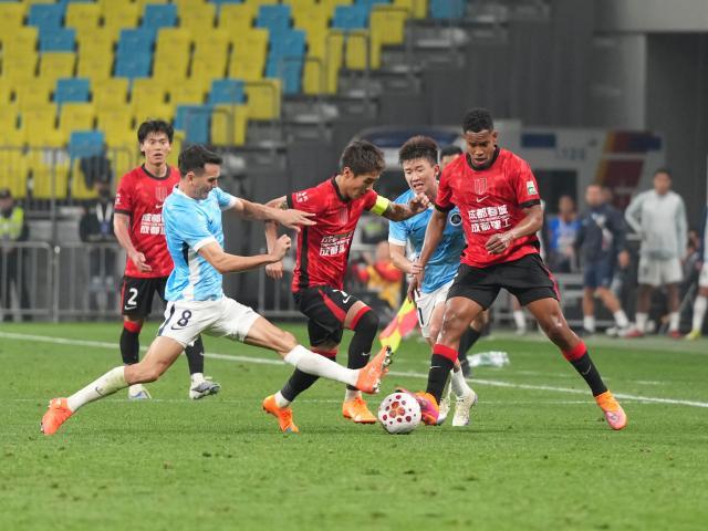 1772985206792075952.jpg (体育)(11)足球——中超:成都蓉城胜深圳新鹏城XxjpseC000219_20260306_PEPFN0A001.jpg