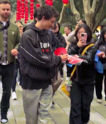 1773150619081016474.gif 图片3.gif