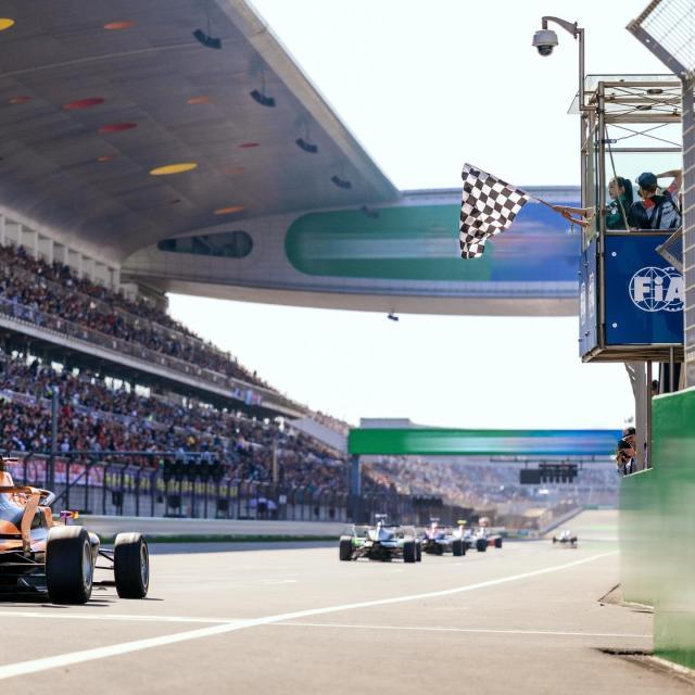 2026.03.14 2026F1中国大奖赛 关晓彤 个人Instagram@stronger917 图片5.jpg