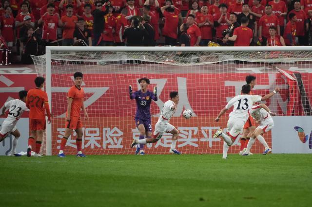 1774759844564044546.jpg (体育)(8)足球——国际青年锦标赛:中国U23平朝鲜U23XxjpseC000245_20260328_PEPFN0A001.jpg