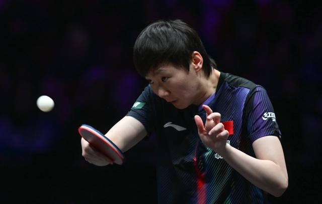 （体育）（1）乒乓球——WTT重庆冠军赛：王曼昱首轮爆冷出局XxjpseC000158_20260310_PEPFN0A001.jpg