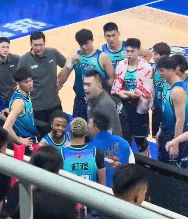 1775727400681079051.gif 1.gif