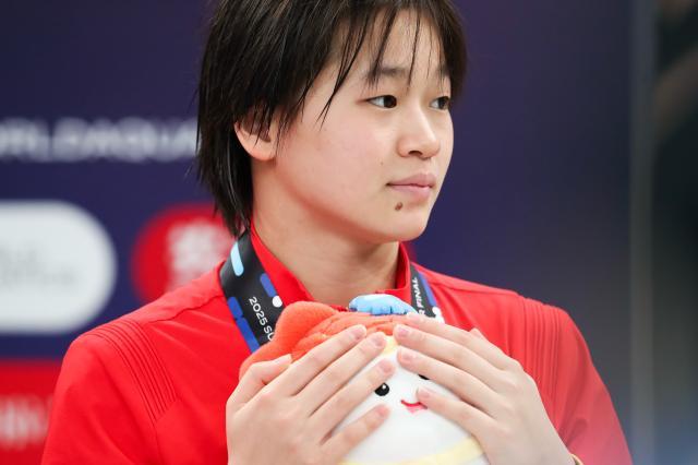 （体育）（11）跳水——世界杯总决赛：陈芋汐、全红婵包揽女子10米台冠亚军XxjpseC007358_20250503_PEPFN0A001.jpg