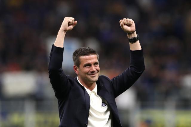 chivu.jpg