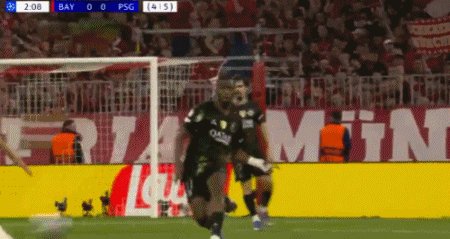 1778112477498076114.gif