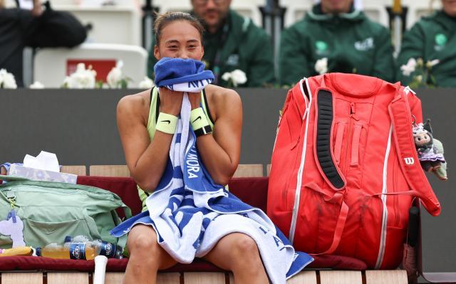 （体育）（13）网球——WTA1000罗马站：郑钦文首轮晋级XxjpseC000209_20260505_PEPFN0A001.jpg