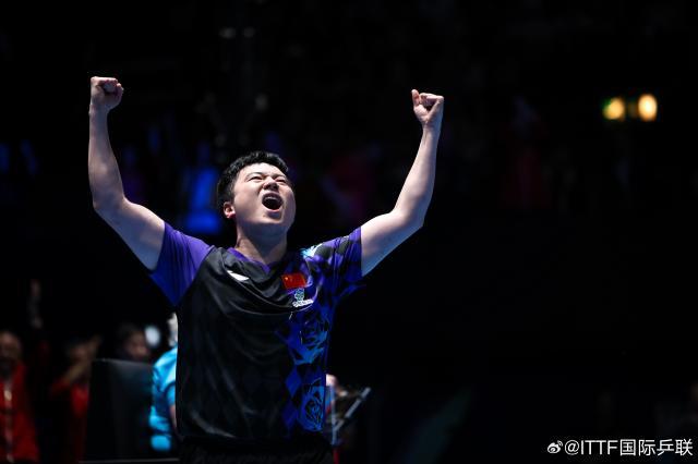 第三场男单 梁靖崑3-2艾利克斯&middot;勒布伦 微博@ITTF国际乒联 图片1.jpg