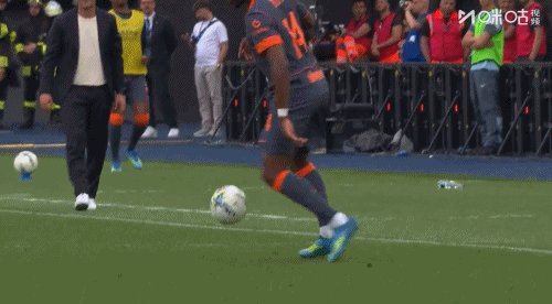 1778374026427075769.gif 3.gif
