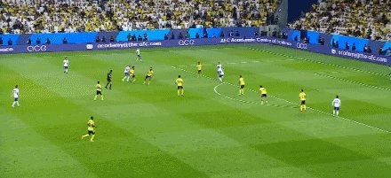 1778976719999062255.gif