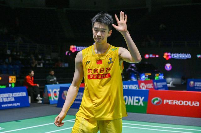 （体育）（2）羽毛球——马来西亚大师赛：李诗沣晋级男单八强XxjpseC000141_20260521_PEPFN0A001.jpg