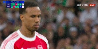 1780169618888091710.gif 黎厂点球5B.gif