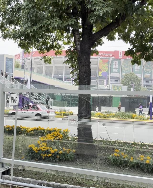 1781978253021033873.png 3在阿兹特克地铁站内就可以见到阿兹特克体育场.png