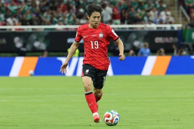 1784968821846041873.jpg lee kang in.jpg