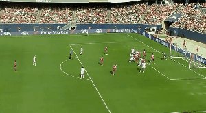 1785715308110010267.gif liv lee 71.gif