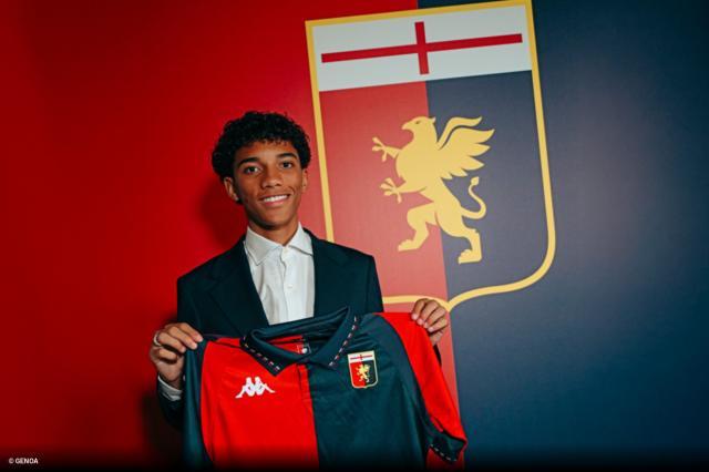 1545990-genoa-confirma-a-chegada-de-robinho-jr-por-emprestimo.jpg