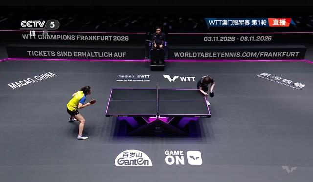 1788957533560071556.png 韩莹 蒯曼 CCTV5 直播截图1.png