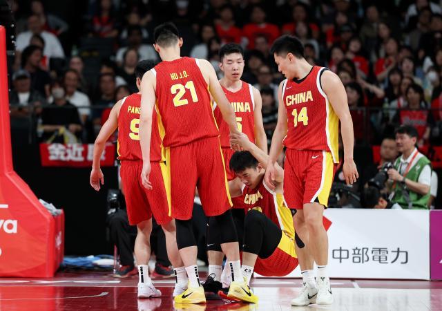 亚运会｜篮球——男篮半决赛：中国队对阵日本队XxjpseC000224_20260918_PEPFN0A001.jpg