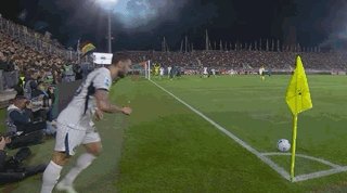 1793236296430019093.gif