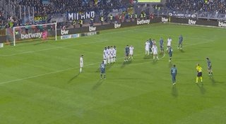 1793236231777034325.gif