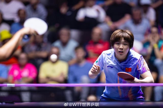 2026.10.30 WTT蒙彼利埃冠军赛2026女单八分之一决赛 蒯曼3-2阿德里安娜&middot;迪亚兹（11-4 11-2 10-12 10-12 11-2） 微博@WTT世界乒联 图片1.jpg